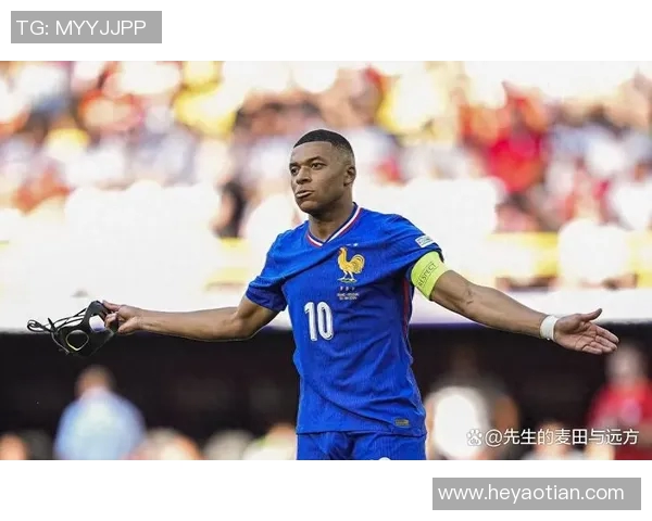 足球明星在赛场上的精彩表现引发全球球迷热议与期待